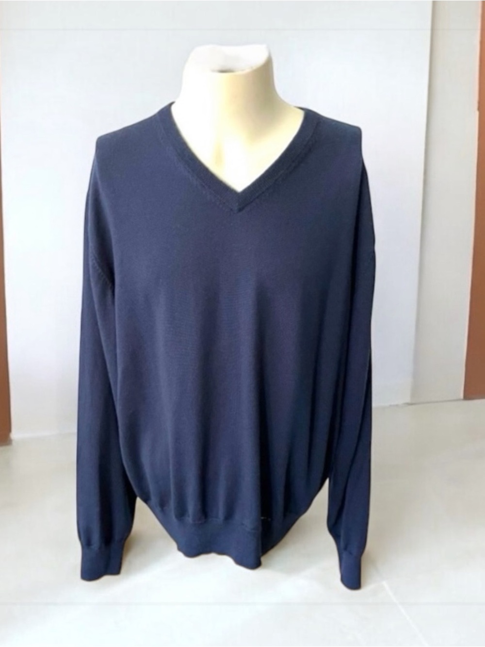 PETER MILLAR 100% MERINO WOOL NAVY BLUE V-NECK SWEATER SIZE XL